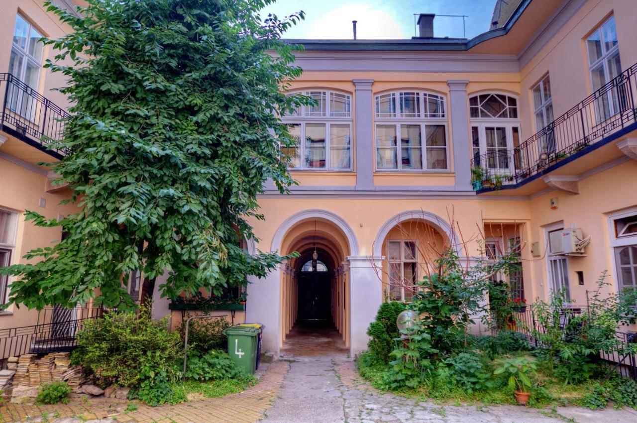 Gellerico Rooms At Horanszky Street Budapest Eksteriør billede